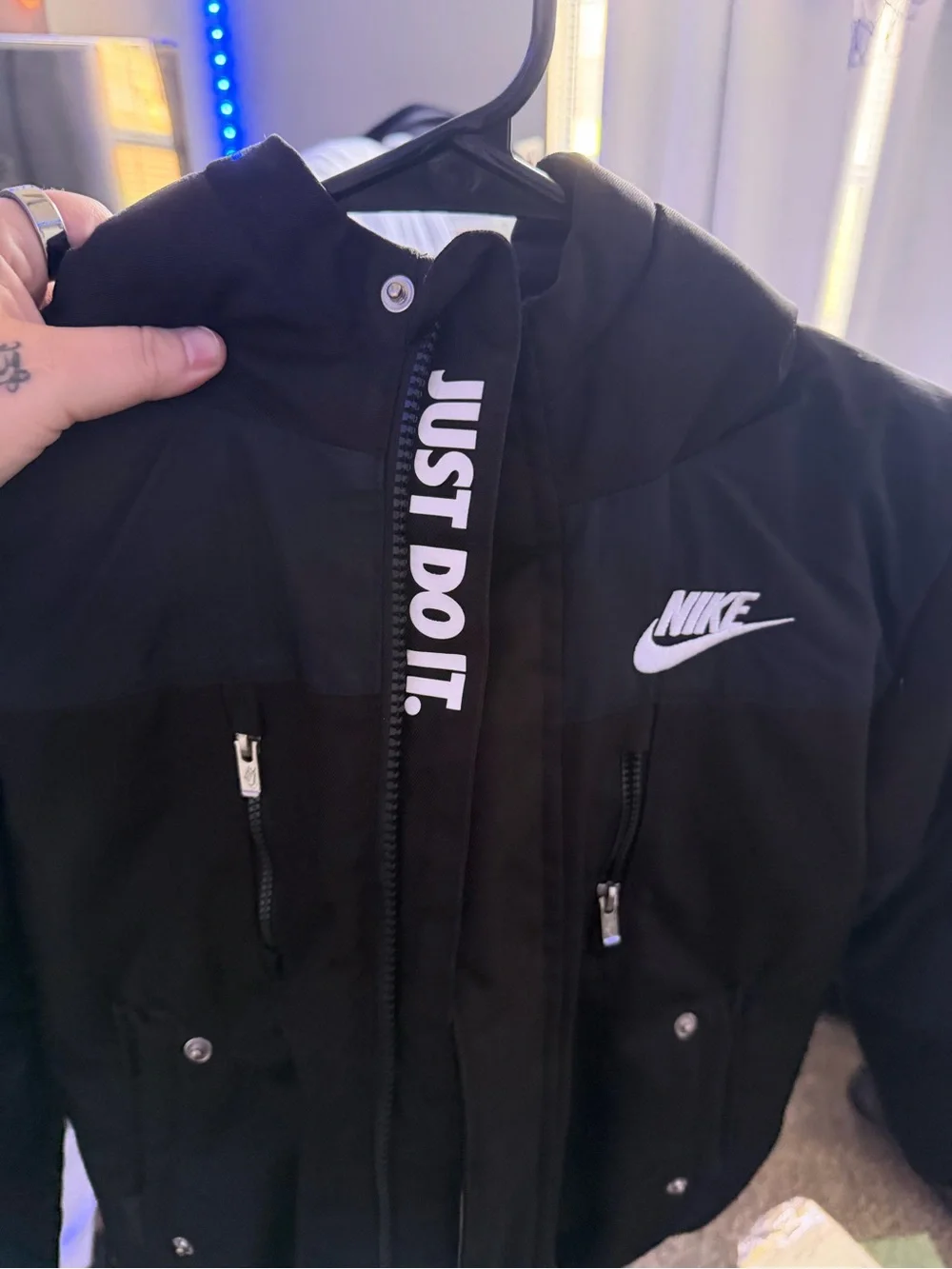 Nike Black Hooded Puffer Jacket with White Logo for kids size 7